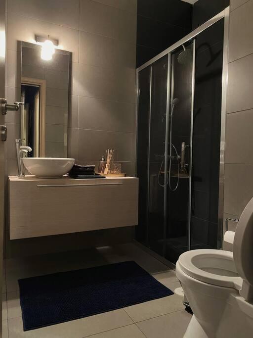 Ultimate Downtown Athens Escape Apartment Ngoại thất bức ảnh